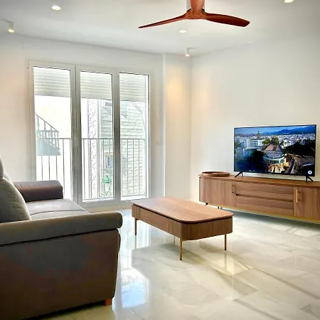 Smile Cavana דירה *